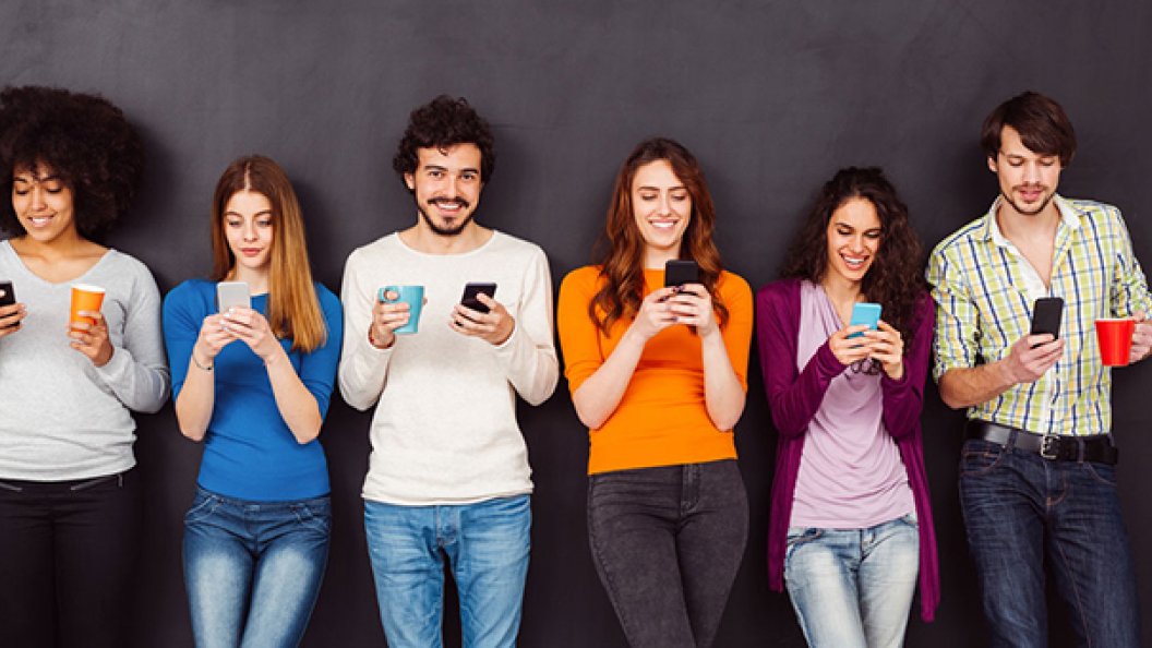5g-tme-young-people-with-phones-fb