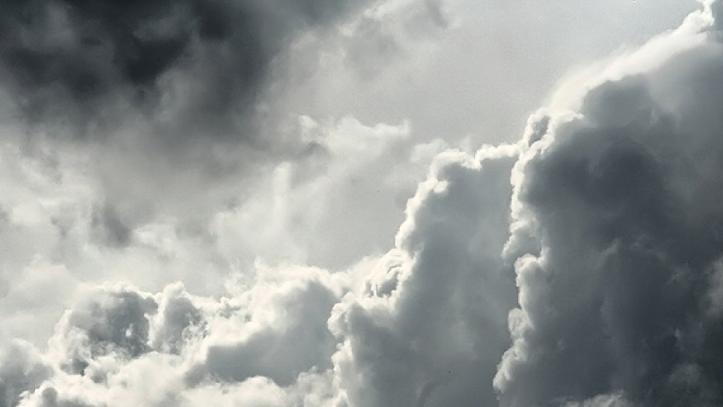 gray_clouds_by_zlobny_m