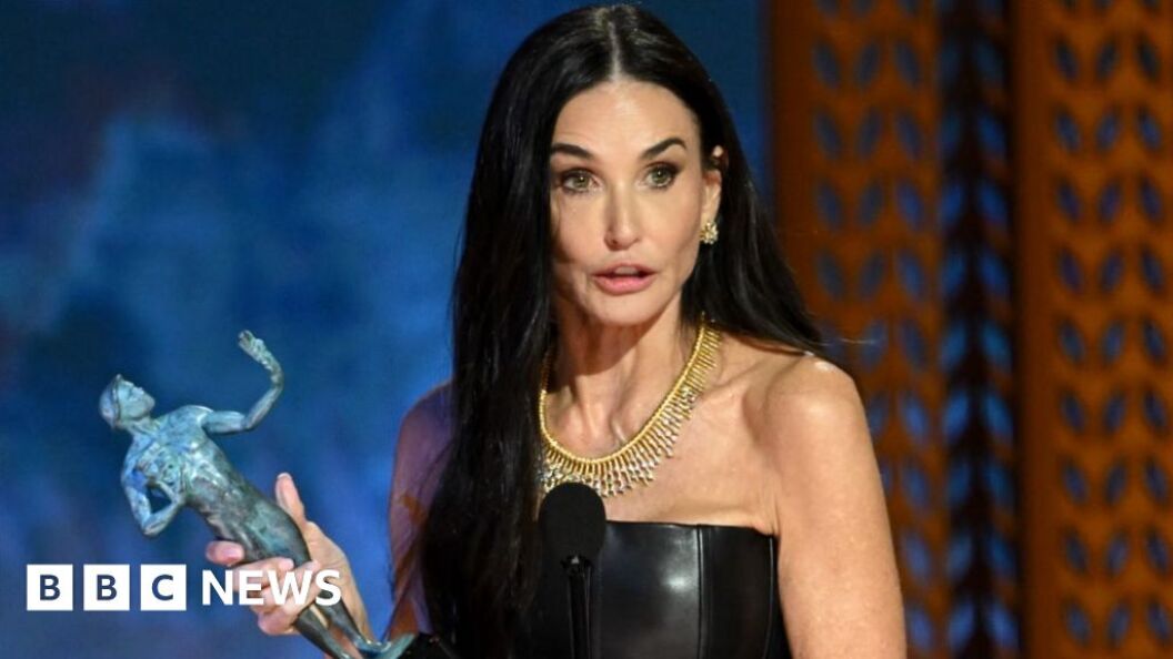 Sepe sag awards demi moore timoth e chalamet and conclave win gongs