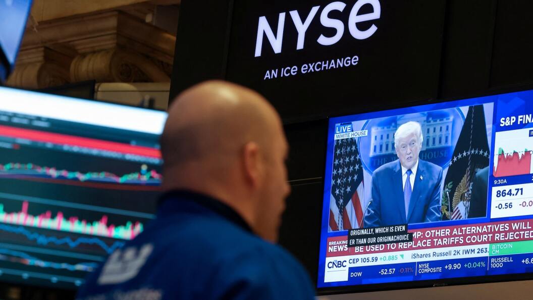 22693831