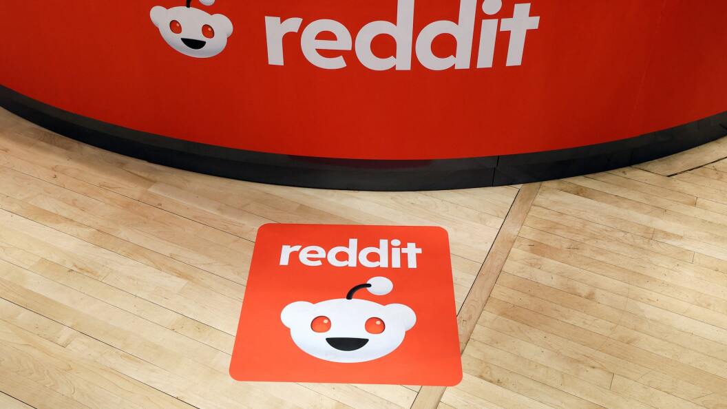 22694129