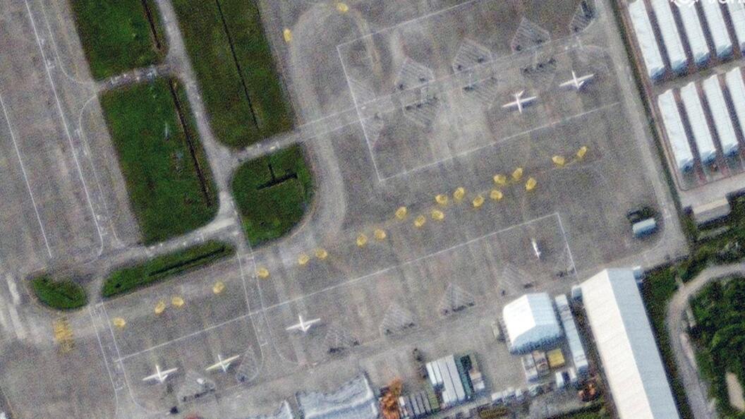 22695262