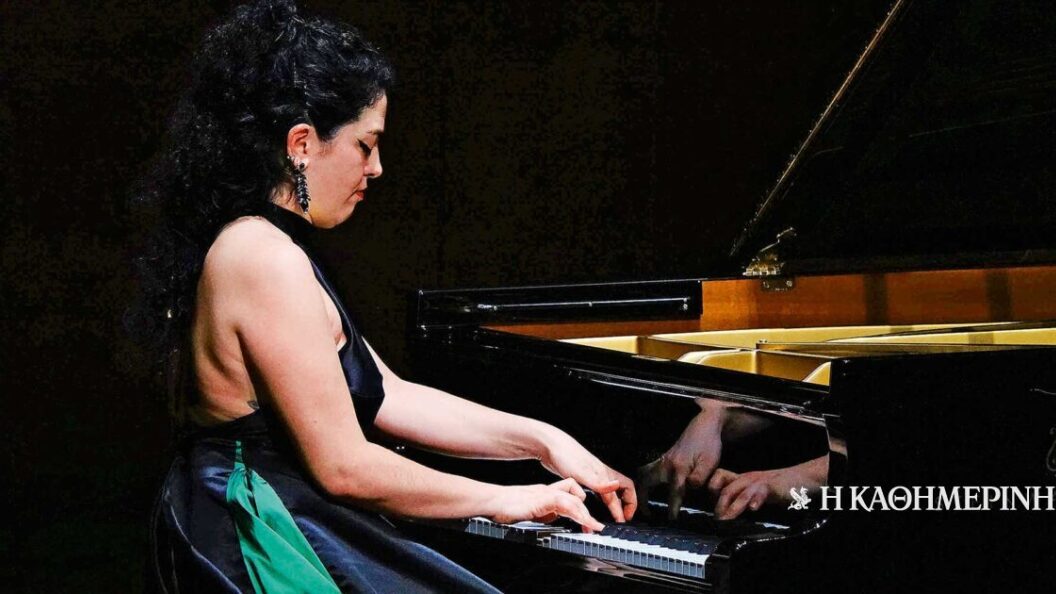 22699531