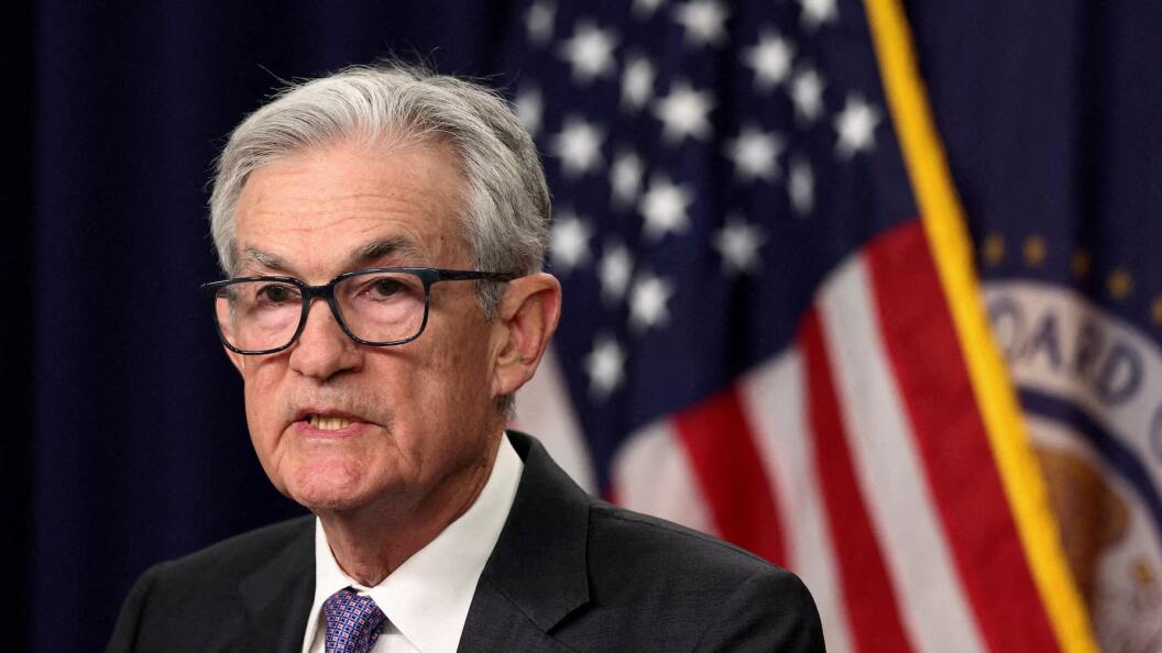 22718183