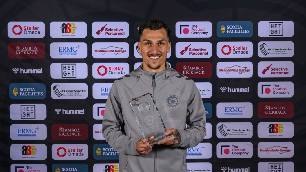 22720832