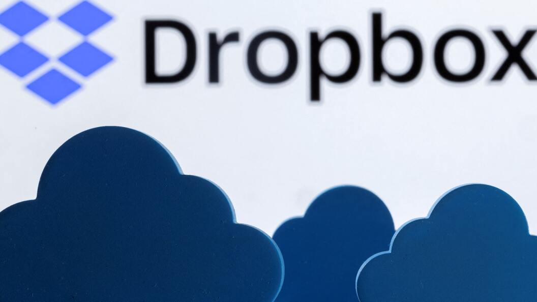 22730458