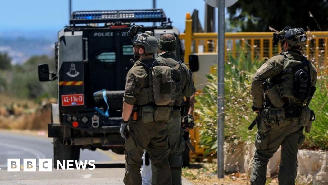 22735070