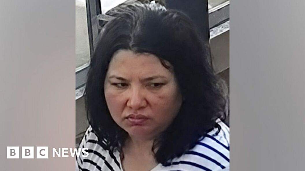 22747518