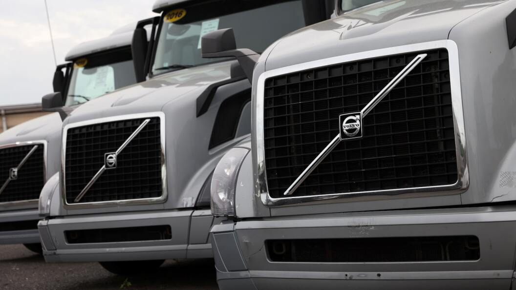 22751618