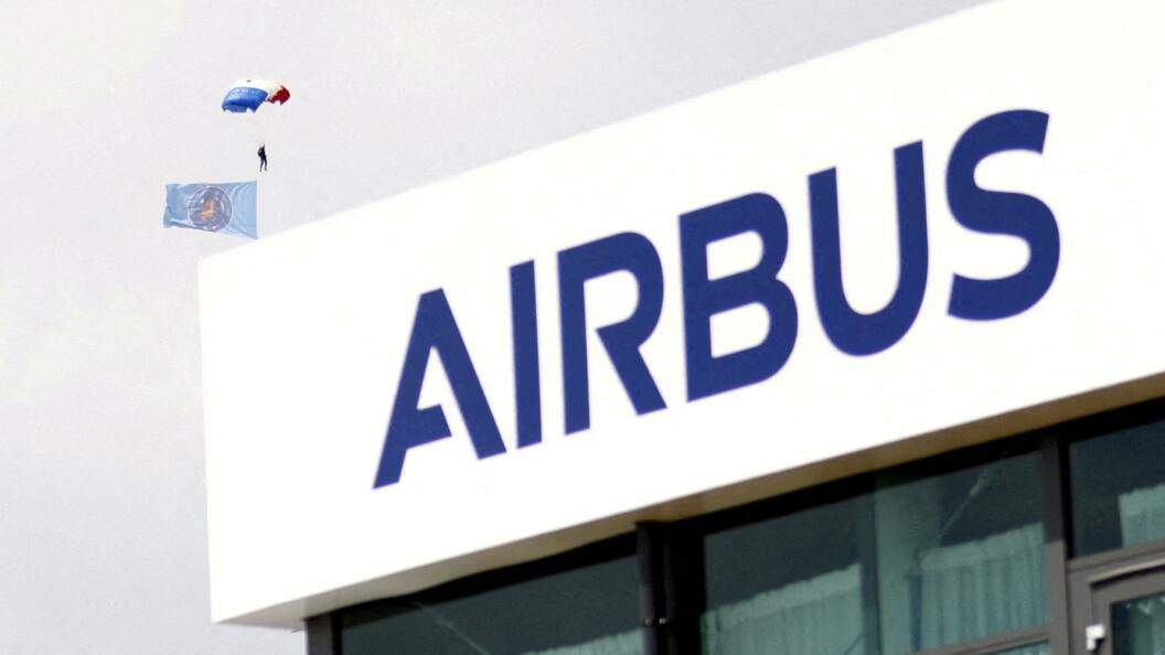 22752725