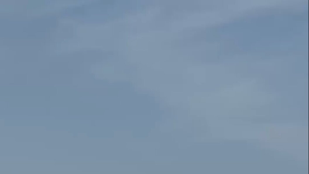 22753573