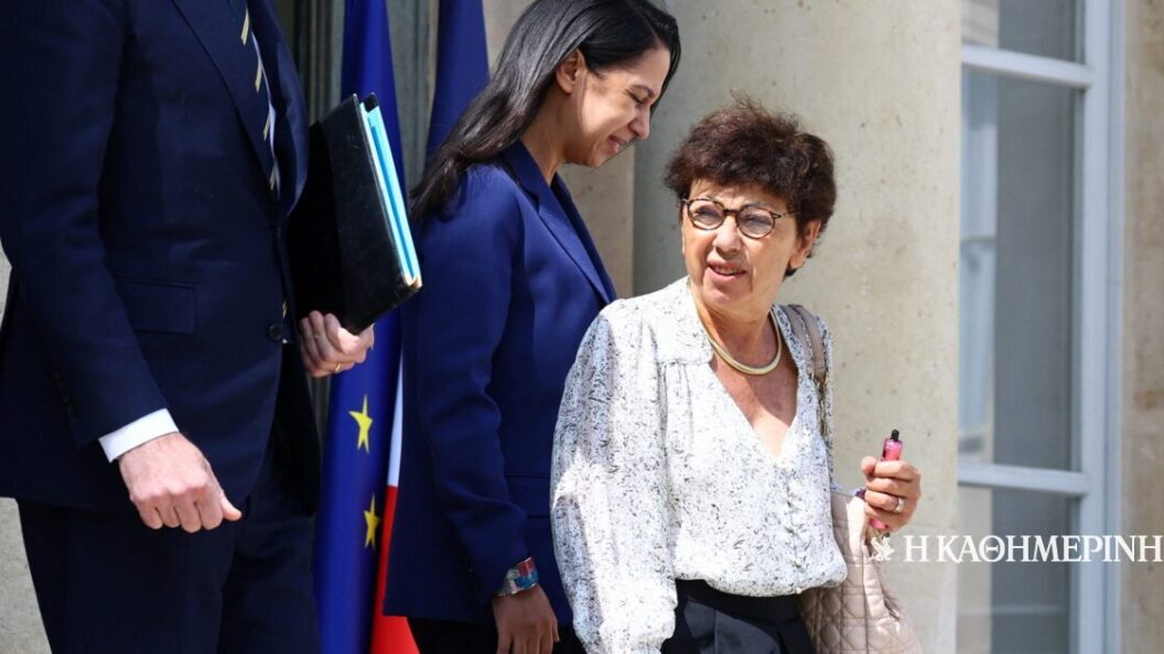 22753610