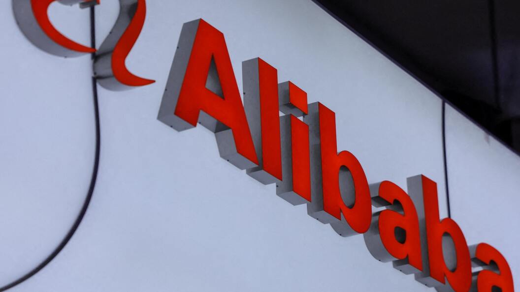 22765572