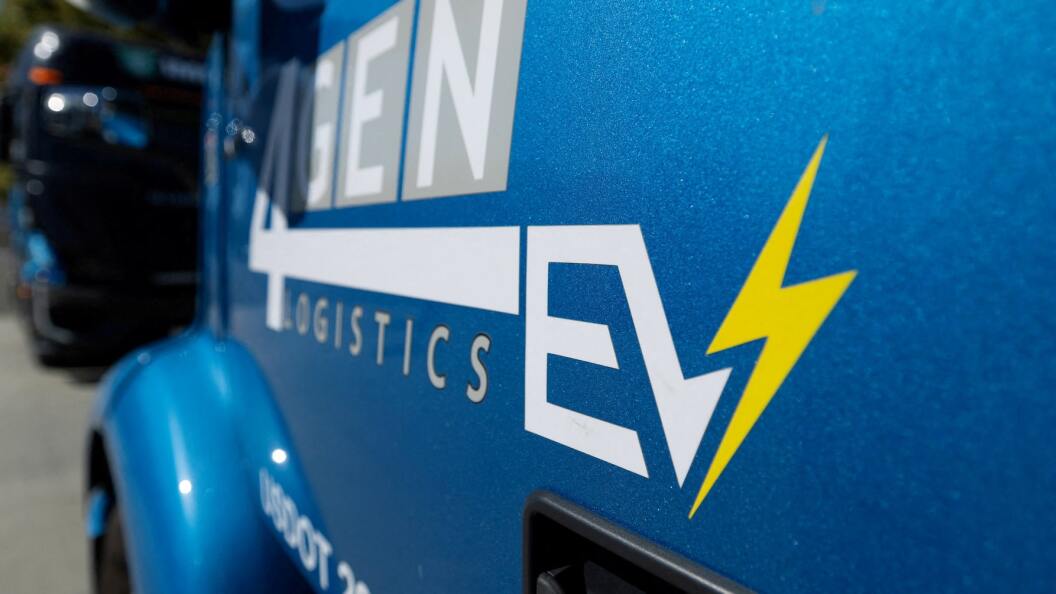 22779532