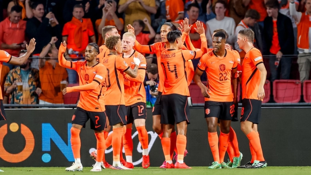 22782374