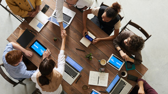 pexels-fauxels-3183197