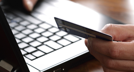 online-shopping-e-commerce-laptop-card